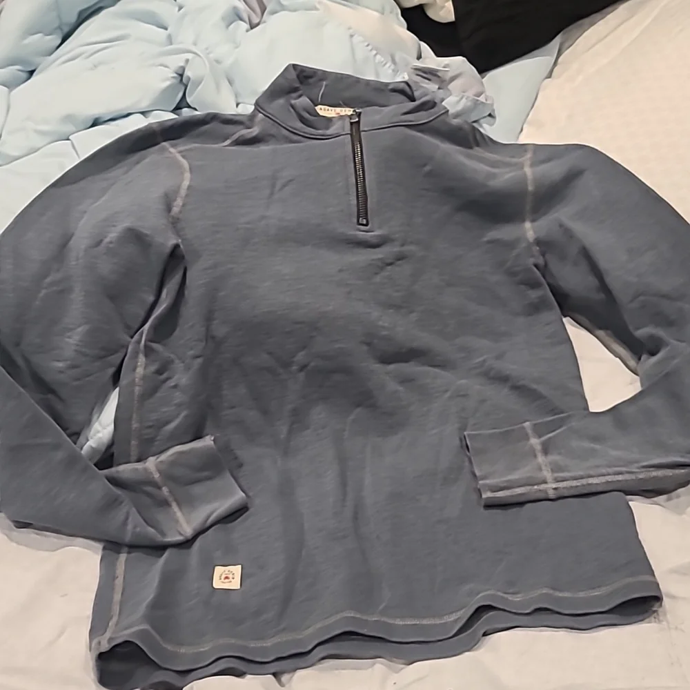 ❤️5/$25 Nwot men's half zip top agave